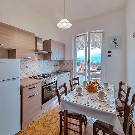 Holiday home 5 Terrethe Terrace On The Gulf - Parking / Wi-fi *